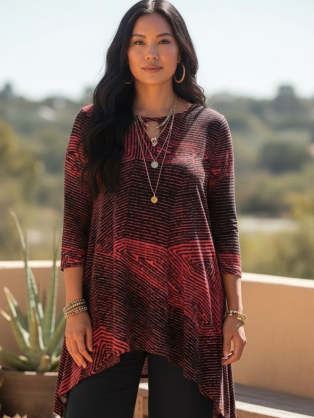 Clara Sun Woo Shirt Top Tunic Sz Large 12 14 Red Black Boho Art to Wear Stretch